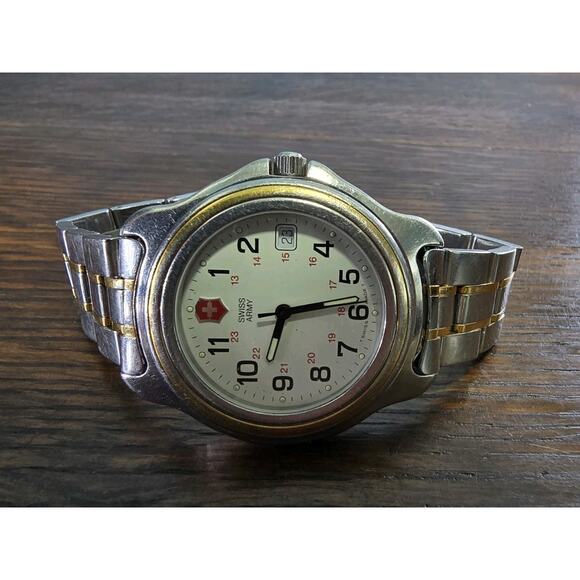 Men's Swiss Army Field Watch Two Tone SS Calendar Quartz Watch New Battery - Picture 4 of 10